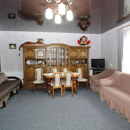 Котедж "Явірник" タターリウ エクステリア 写真